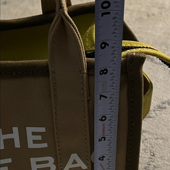 Marc Jacobs Tan Small Tote Bag - Picture 7 of 12
